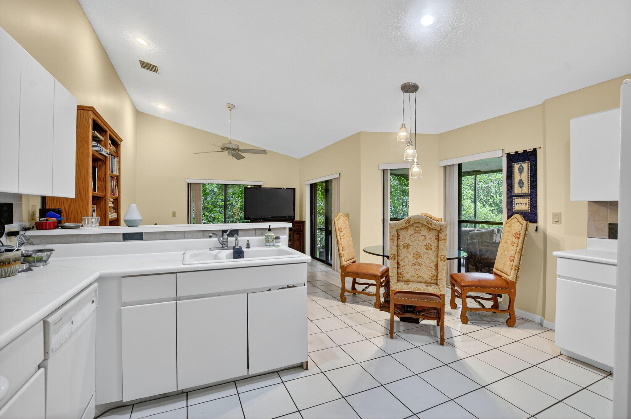 20803 Cabrillo Way Boca Raton, FL 33428 - Photo 12 of 89 Kitchen