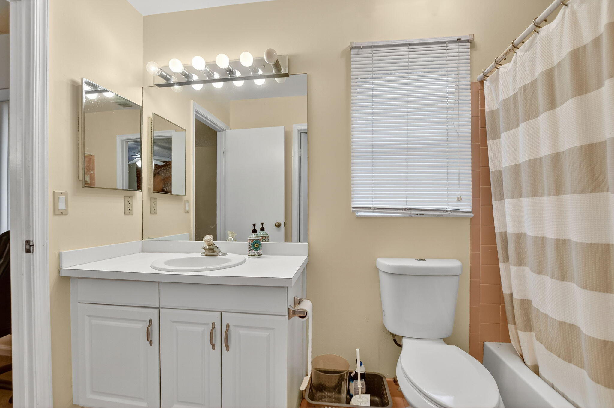 20803 Cabrillo Way Boca Raton, FL 33428 - Photo 27 of 89 2nd Bath