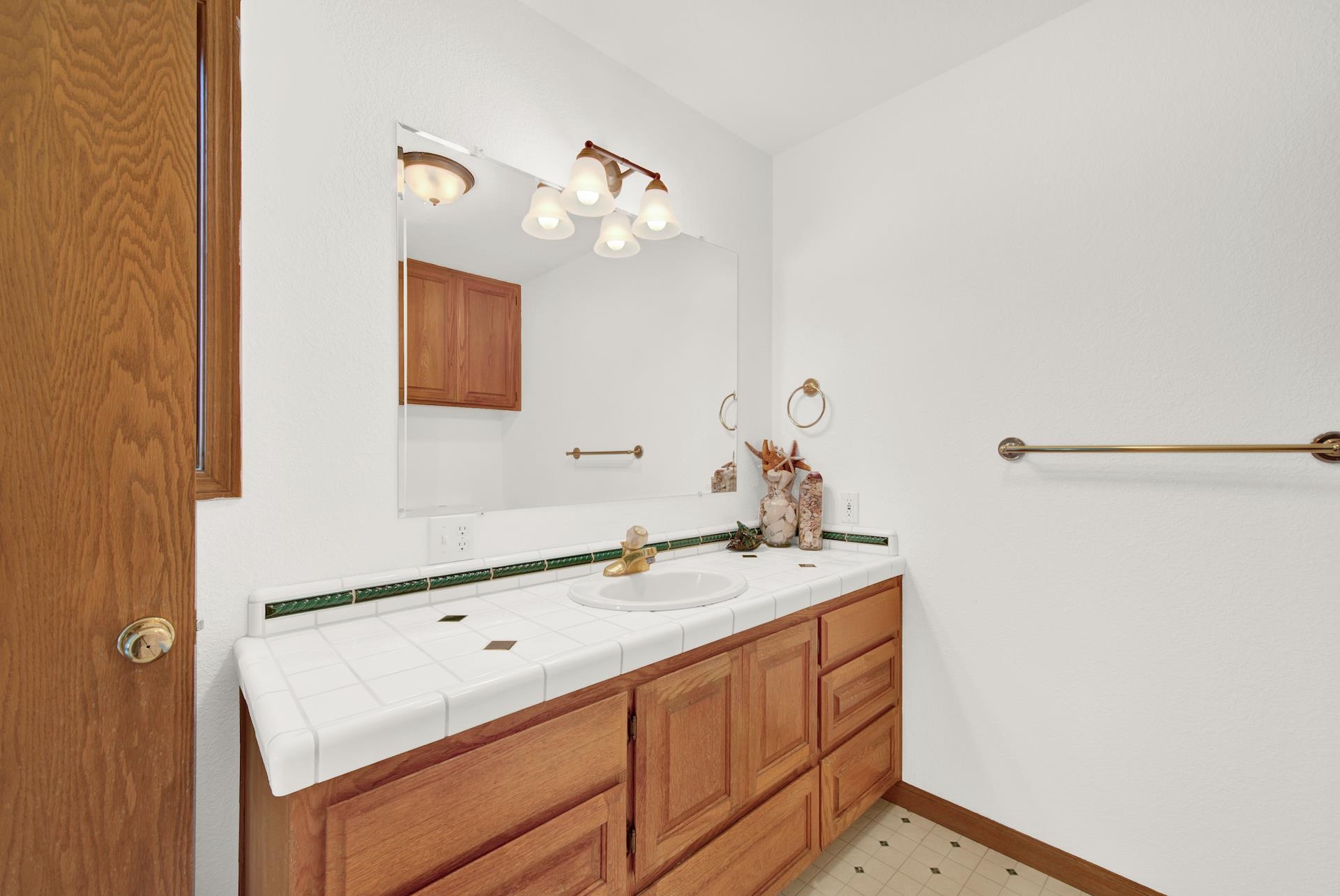 9885 Ashurst Street Proberta, CA 96078 - Photo 37 of 58