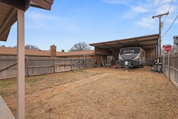 a view of a house with a outdoor space