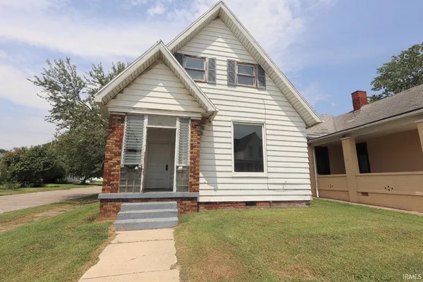 $135,000 | 500 East Franklin Street, Evansville, IN 47711