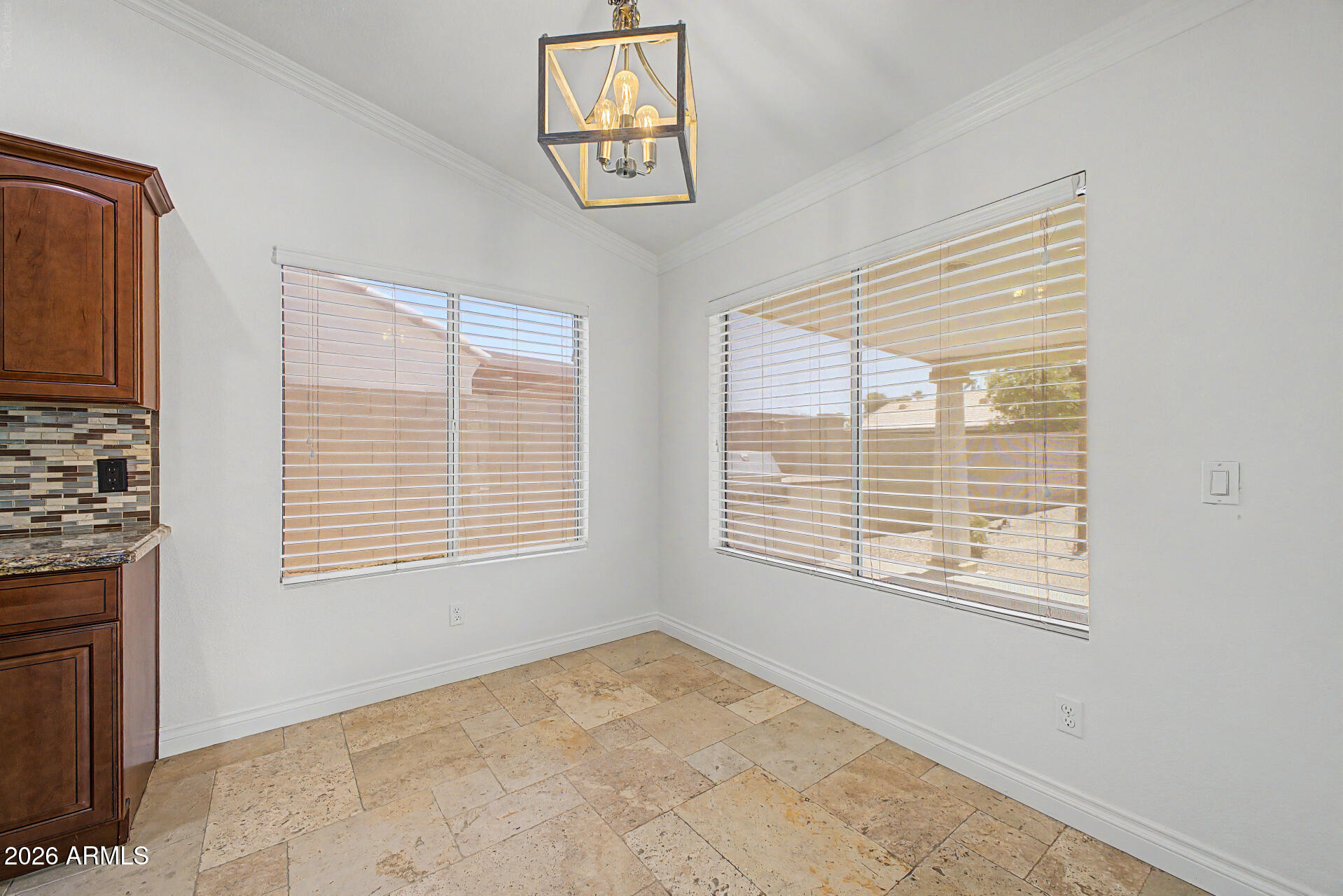 5007 West Davis Road Glendale, AZ 85306 - Photo 11 of 43 12 - Davis