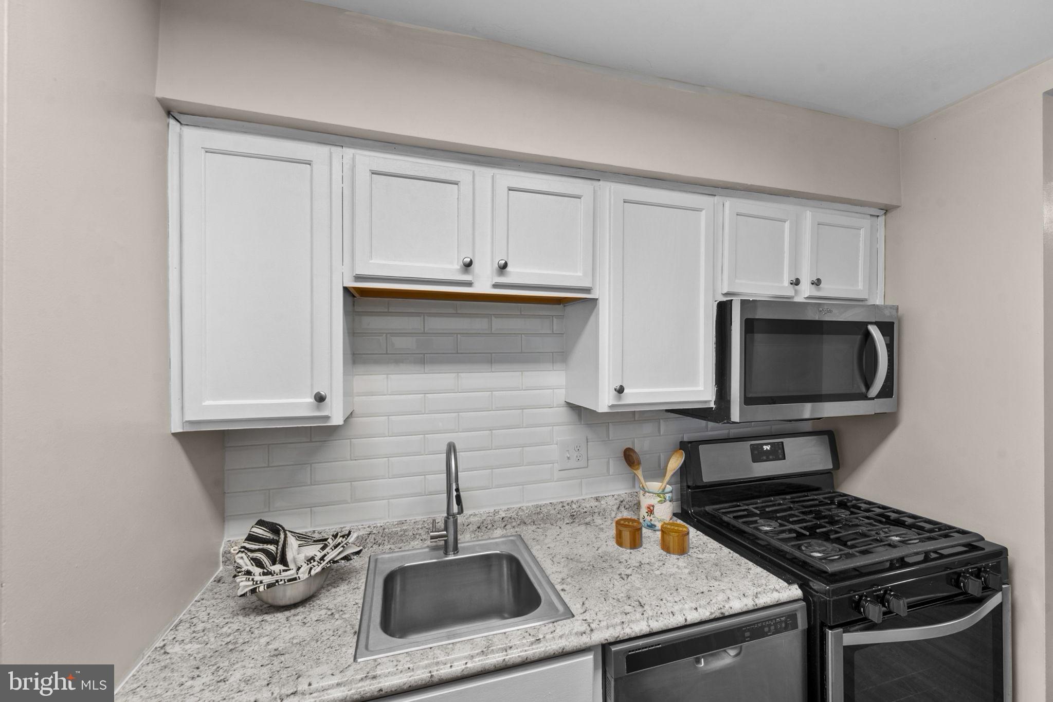11240 Chestnut Grove Square, Unit 157 Reston, VA 20190 - Photo 29 of 57