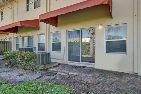 $2,650 | 3313 Northwest 29th Court, Lauderdale Lakes, FL 33311