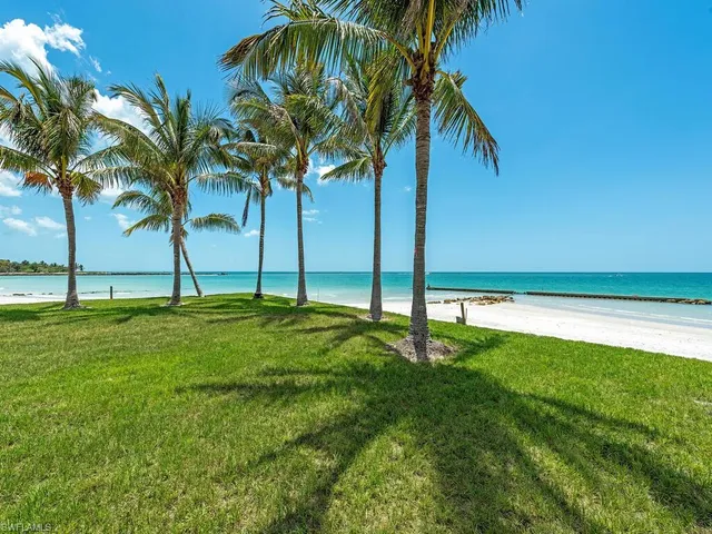 $49,950,000 | 4550 Gordon Drive, Naples, FL 34102