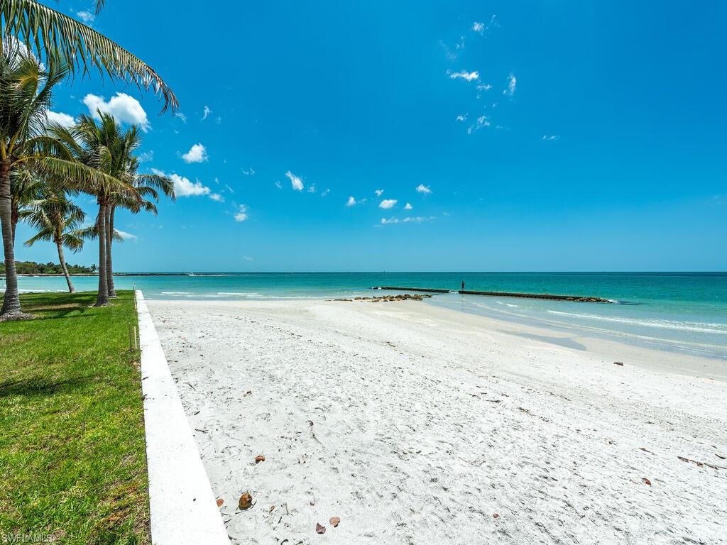 4550 Gordon Drive Naples, FL 34102 - Photo 17 of 19