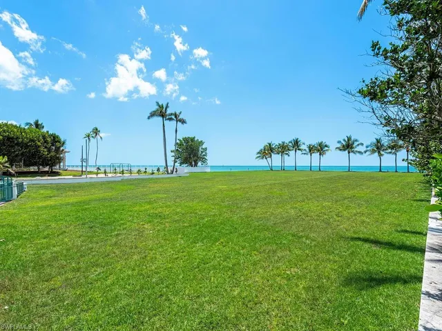 $49,950,000 | 4550 Gordon Drive, Naples, FL 34102