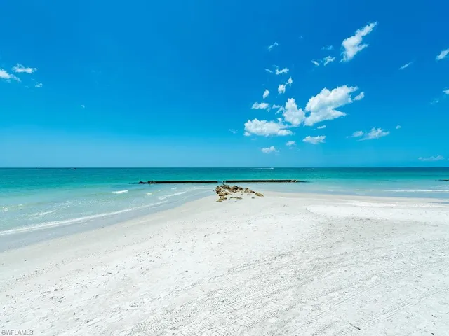 $49,950,000 | 4550 Gordon Drive, Naples, FL 34102