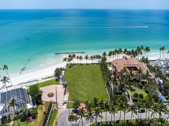 $49,950,000 | 4550 Gordon Drive, Naples, FL 34102