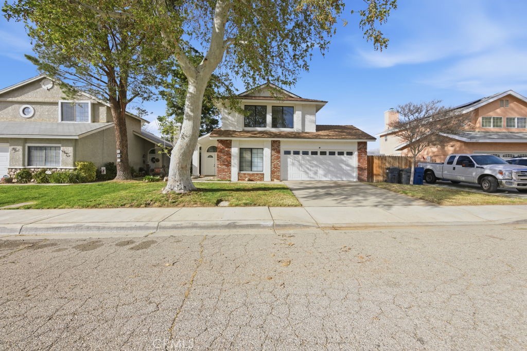 647 East Jenner Street Lancaster, CA 93535 - Photo 1 of 25