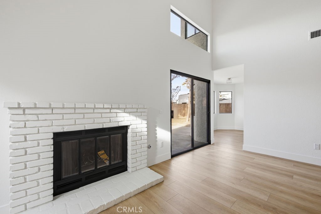 647 East Jenner Street Lancaster, CA 93535 - Photo 3 of 25 Fireplace