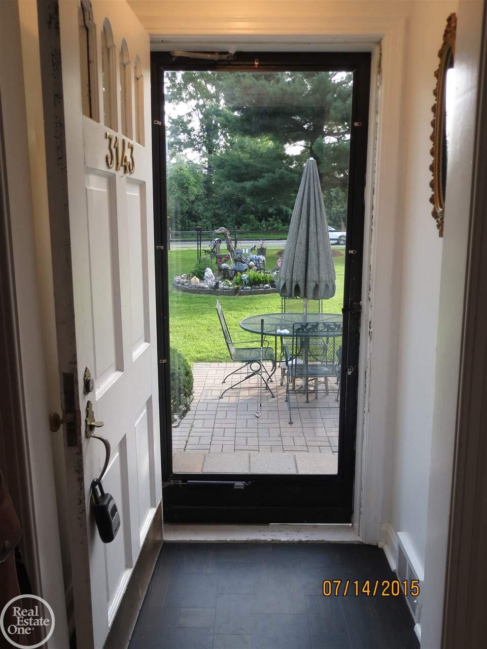 3143 Walnut Lake Road West Bloomfield, MI 48322 - Photo 15 of 64