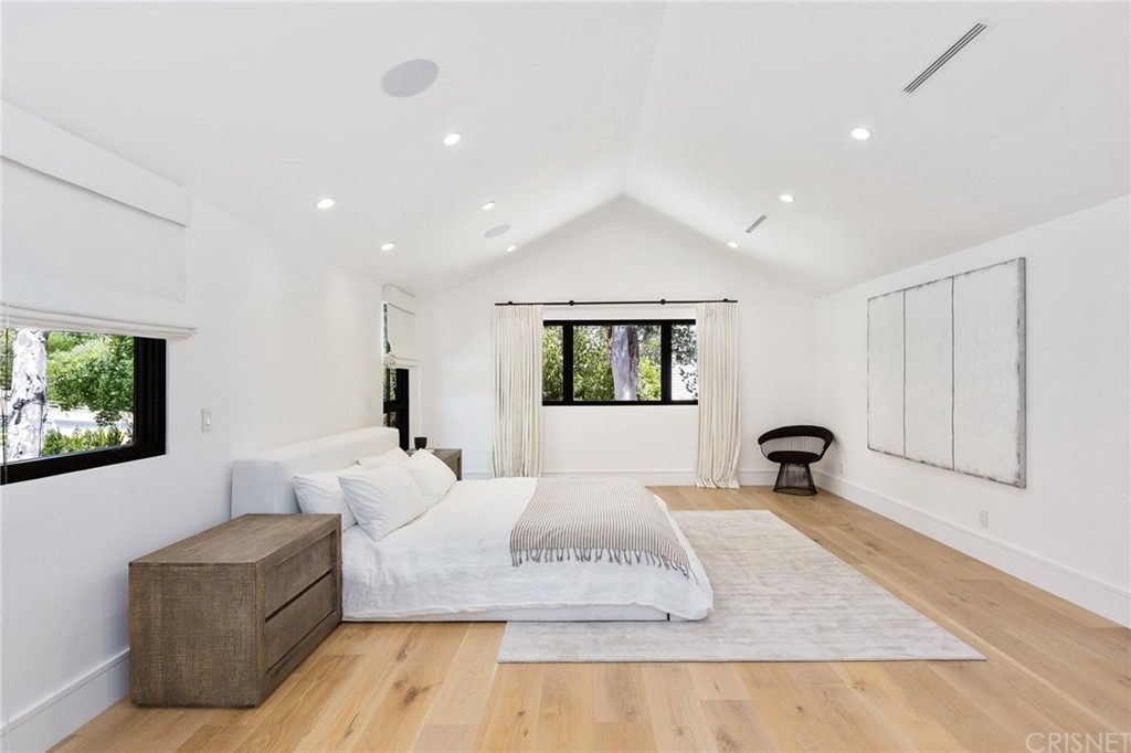 5474 Jed Smith Road Hidden Hills, CA 91302 - Photo 38 of 74