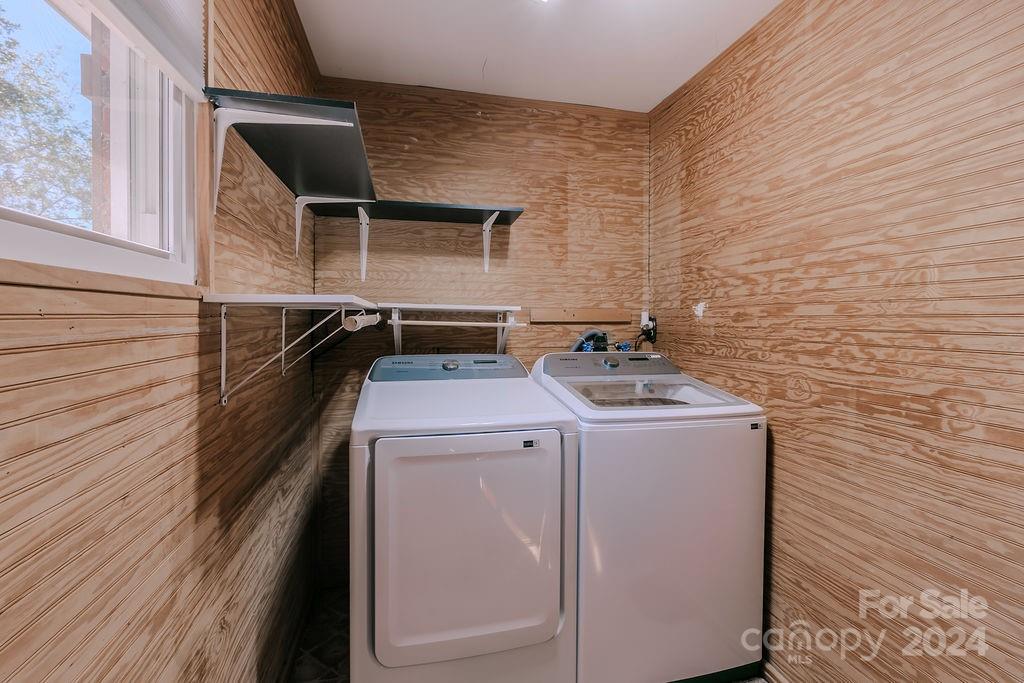 162 Pine Ridge Trail Pinnacle, NC 27043 - Photo 26 of 41 a utility room with dryer and washer
