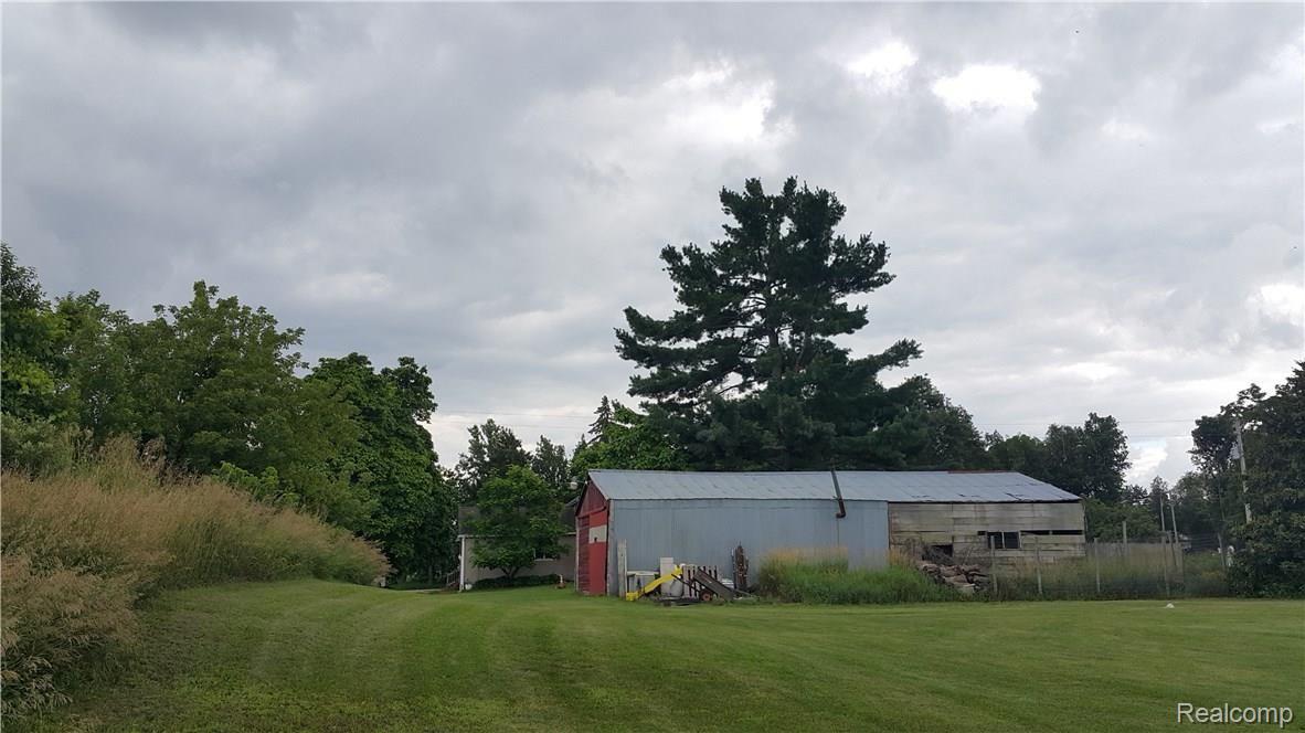3525 Oak Grove Road North Branch, MI 48461 - Photo 18 of 22 #17 Oak Grove.jpg