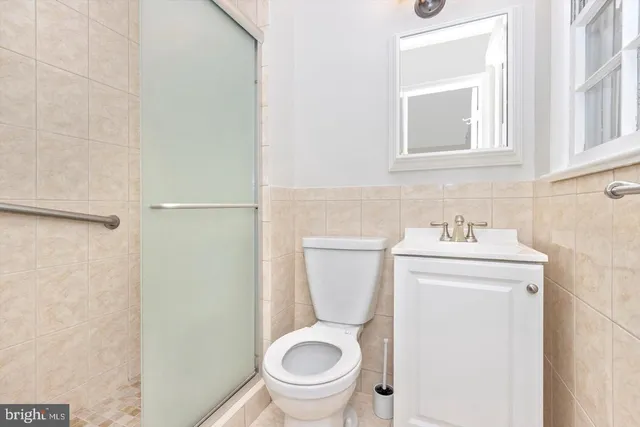 $3,100 | 14204 London Lane, Rockville, MD 20853