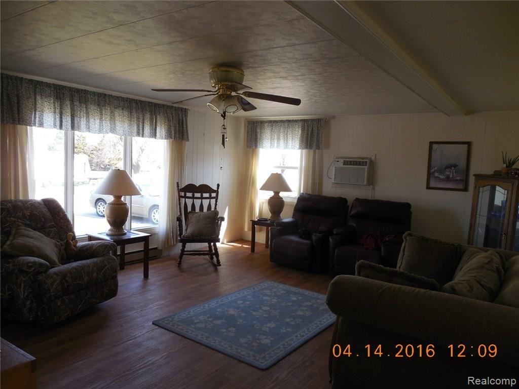 5243 West Darbee Road Fairgrove, MI 48733 - Photo 2 of 7 DSCN1549.JPG