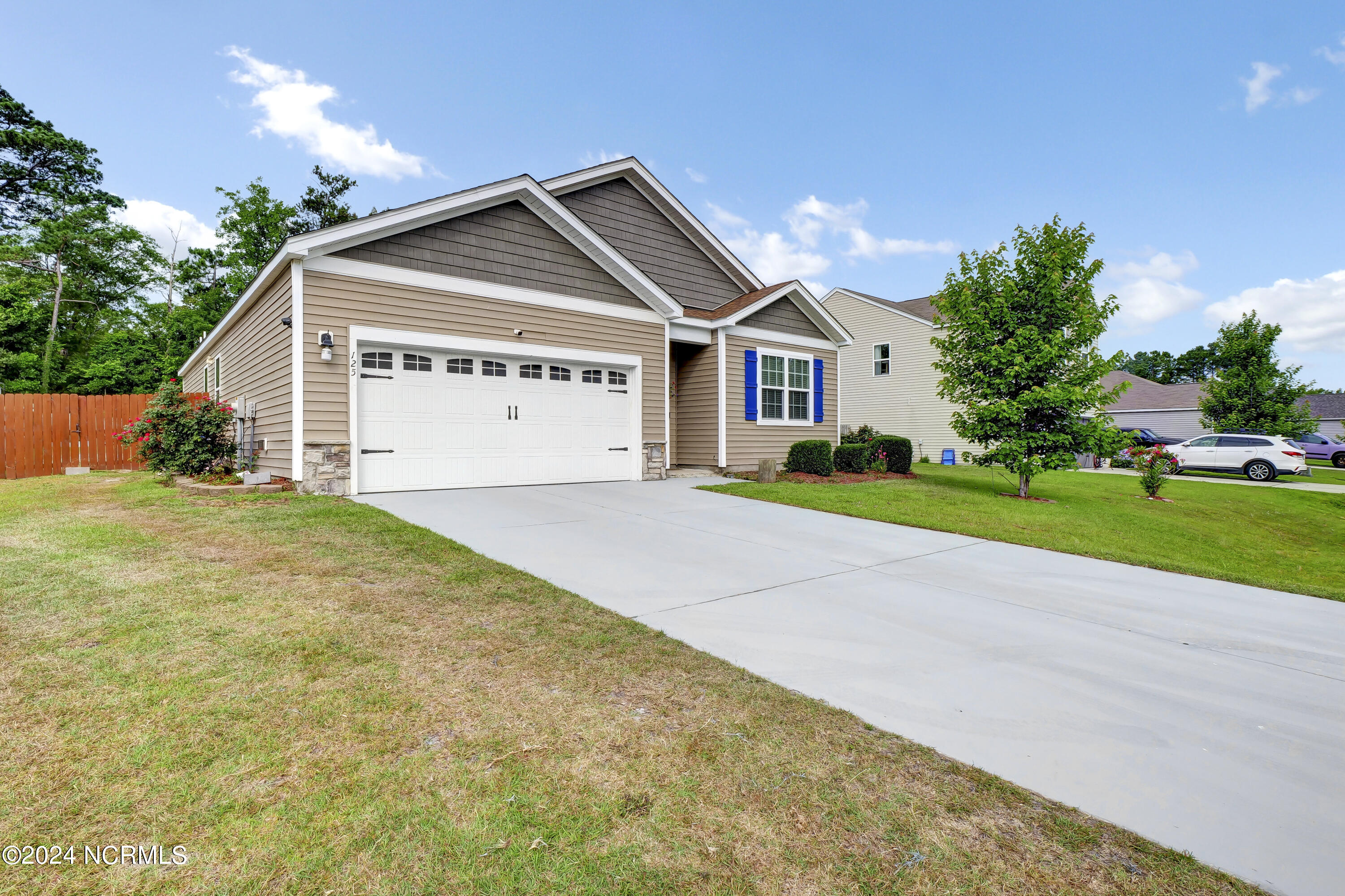 125 Mardella Way Holly Ridge, NC 28445 - Photo 2 of 45 Front