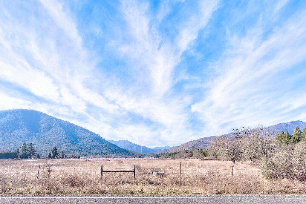 111 Norman Road Selma, OR 97538 - Photo 29 of 43 View to West