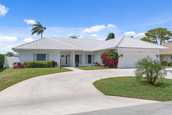 $8,500 | 9010 Gardens Glen Circle, Palm Beach Gardens, FL 33418