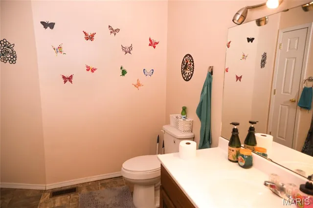 $239,000 | 105 Tupelo Street, Advance, MO 63730