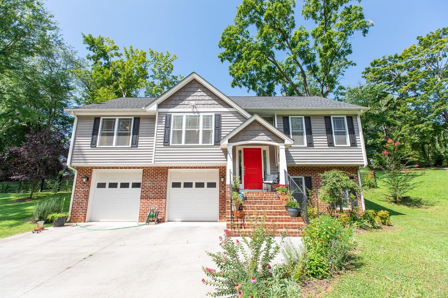 2225 Taylor Farm Road Lynchburg, VA 24503 - Photo 1 of 49 Gallery Image 1