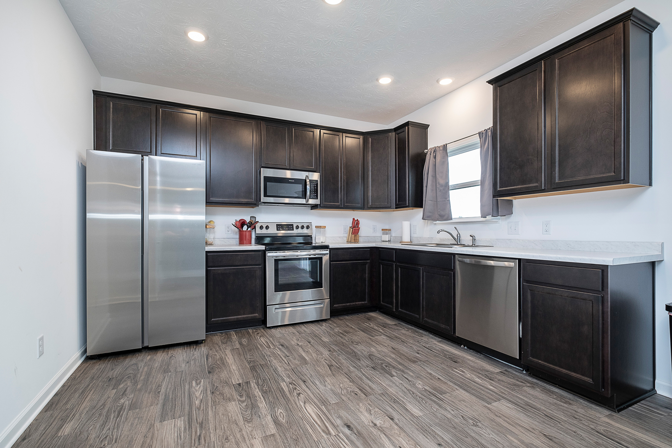 2004 Maplewood Lane Pendleton, IN 46064 - Photo 14 of 37