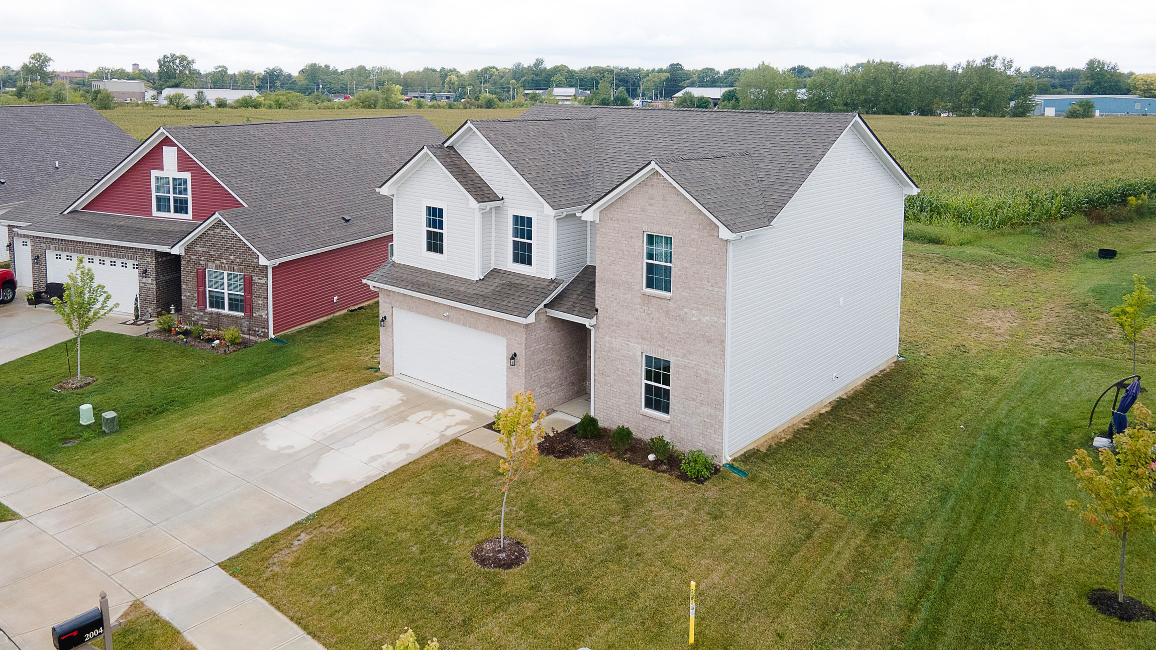 2004 Maplewood Lane Pendleton, IN 46064 - Photo 2 of 37