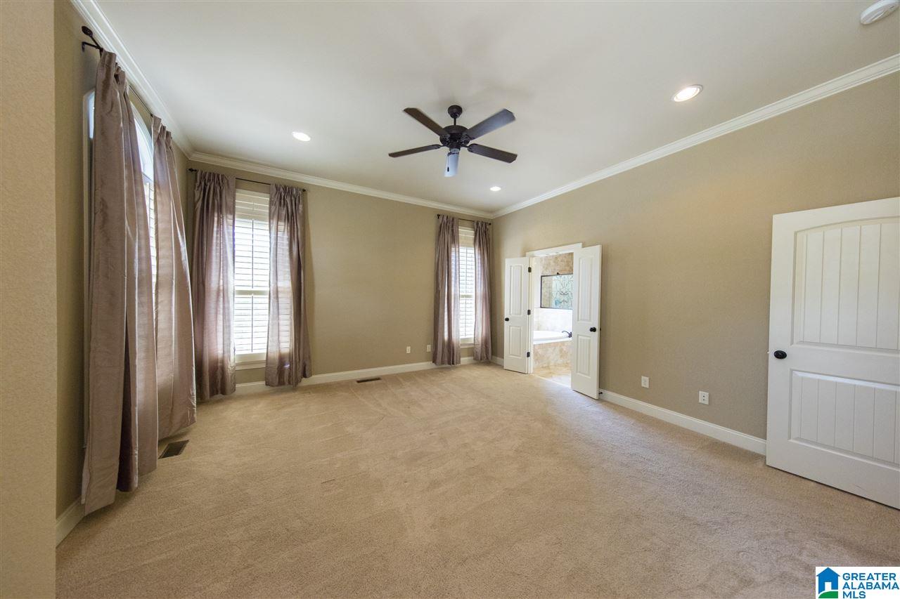 121 Lauchlin Way Pelham, AL 35124 - Photo 18 of 47