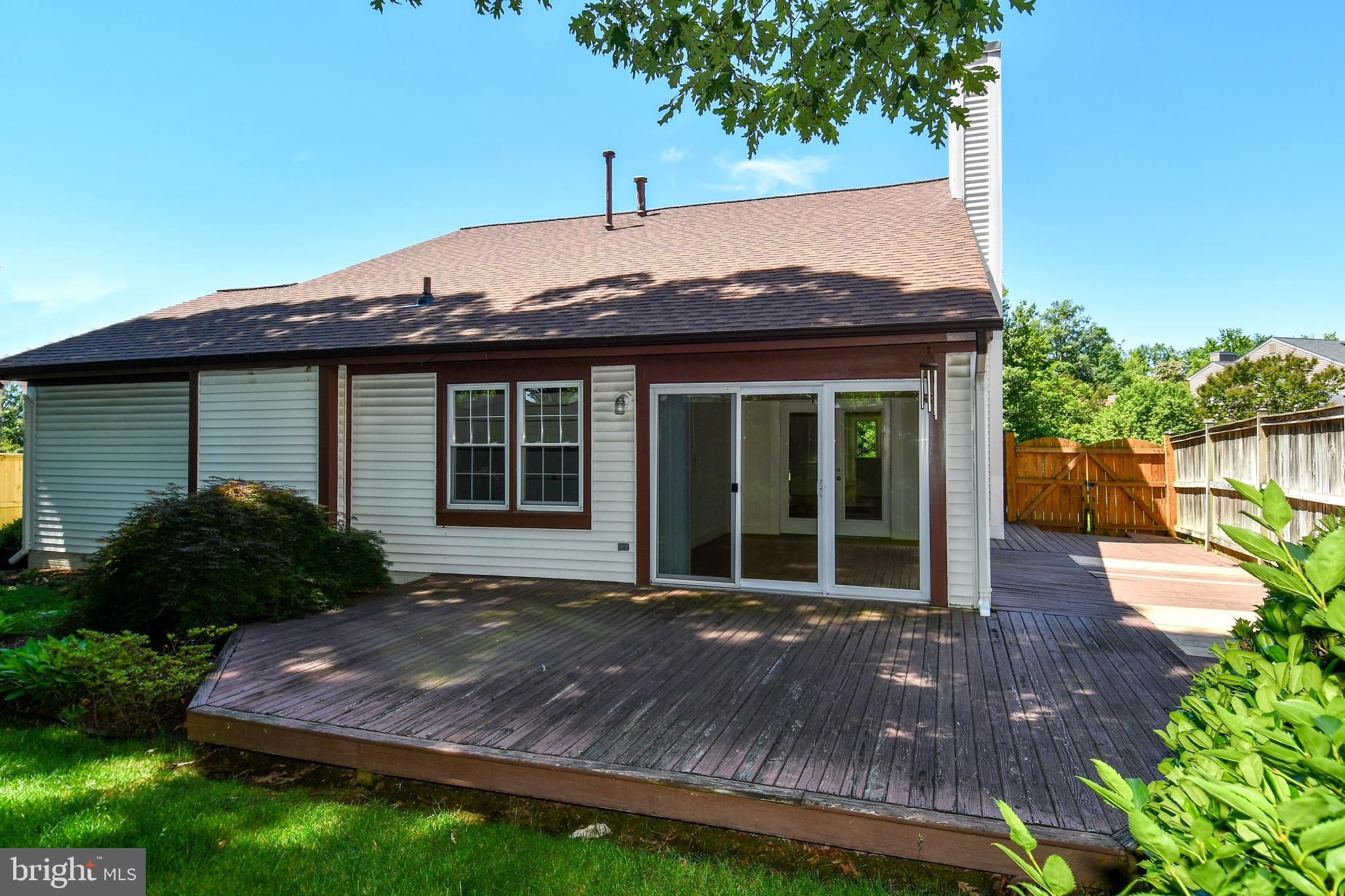 6730 Anders Terrace Springfield, VA 22151 - Photo 28 of 38 Deck wraps around