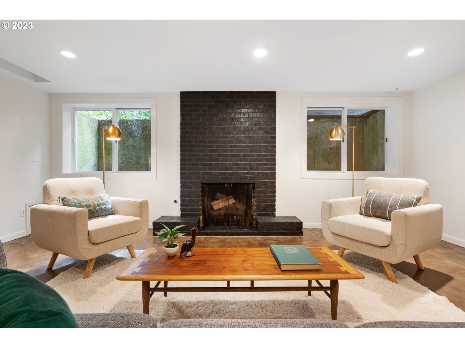 235 South Ridge Drive Portland, OR 97219 - Photo 26 of 46
