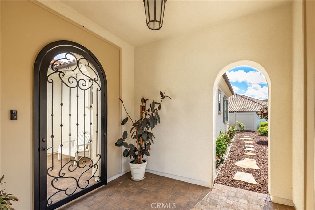 5762 Rancho Del Caballo Bonsall, CA 92003 - Photo 8 of 66