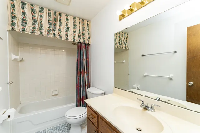 $295,000 | 1916 9 1/2 Avenue Southeast, Rochester, MN 55904