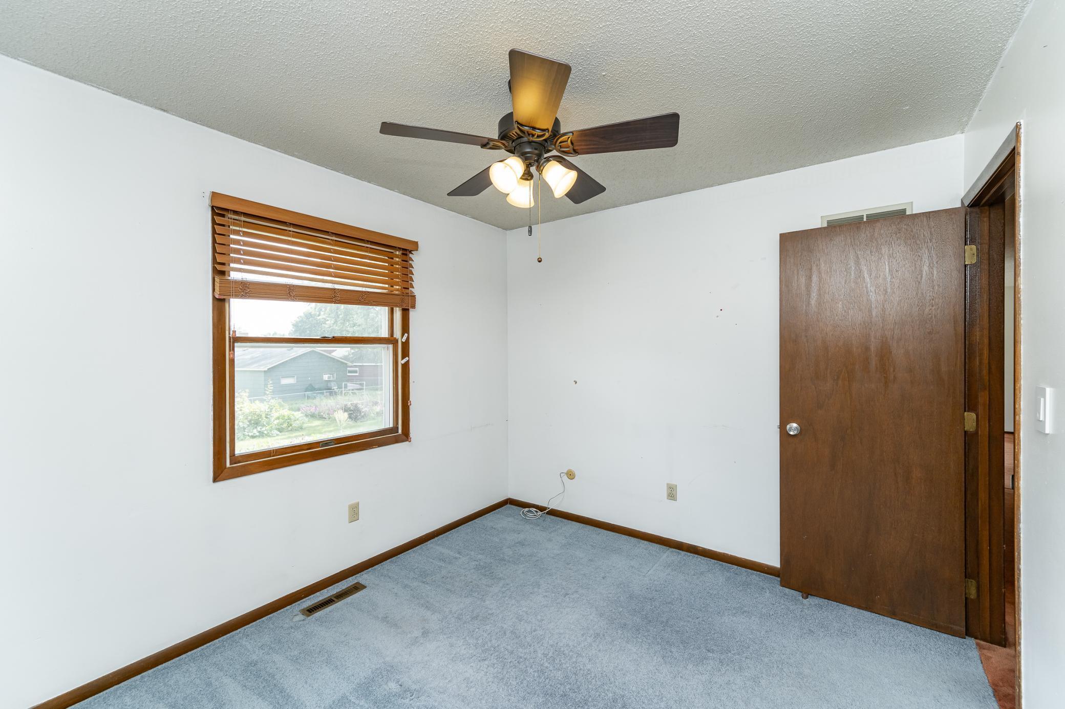 1916 9 1/2 Avenue Southeast Rochester, MN 55904 - Photo 16 of 32