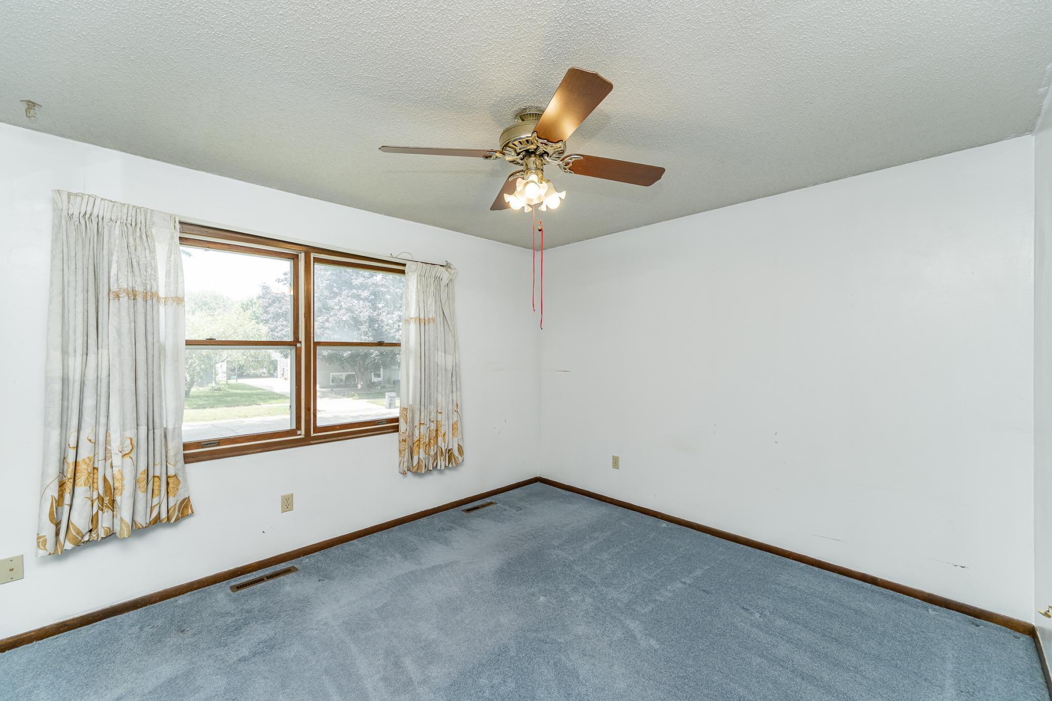 1916 9 1/2 Avenue Southeast Rochester, MN 55904 - Photo 17 of 32