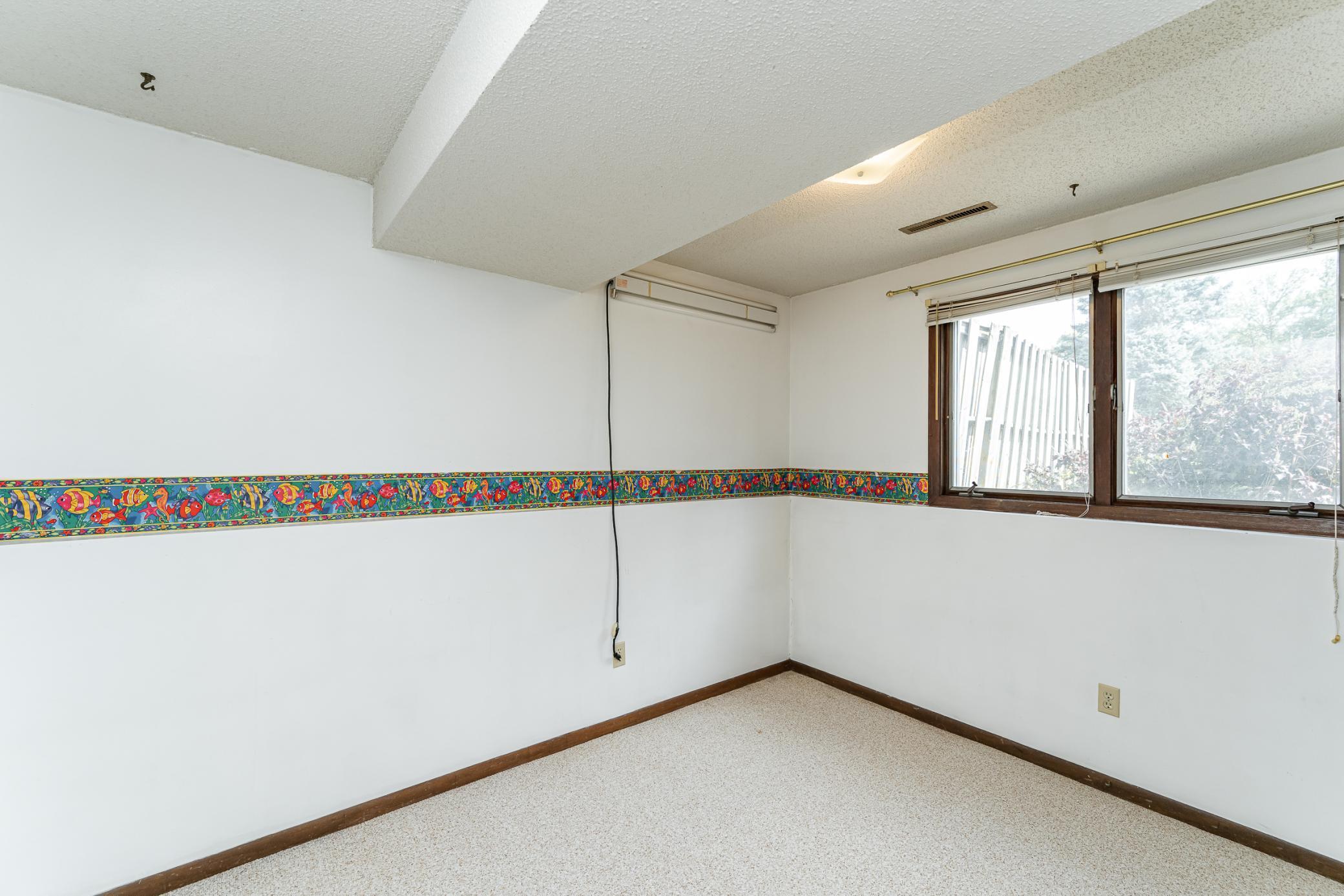 1916 9 1/2 Avenue Southeast Rochester, MN 55904 - Photo 23 of 32