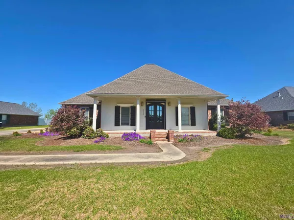 $275,000 | 210 Plantation Drive, Cut Off, LA 70345