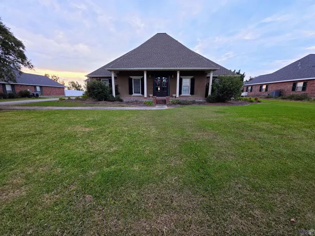 $299,000 | 210 Plantation Drive, Cut Off, LA 70345
