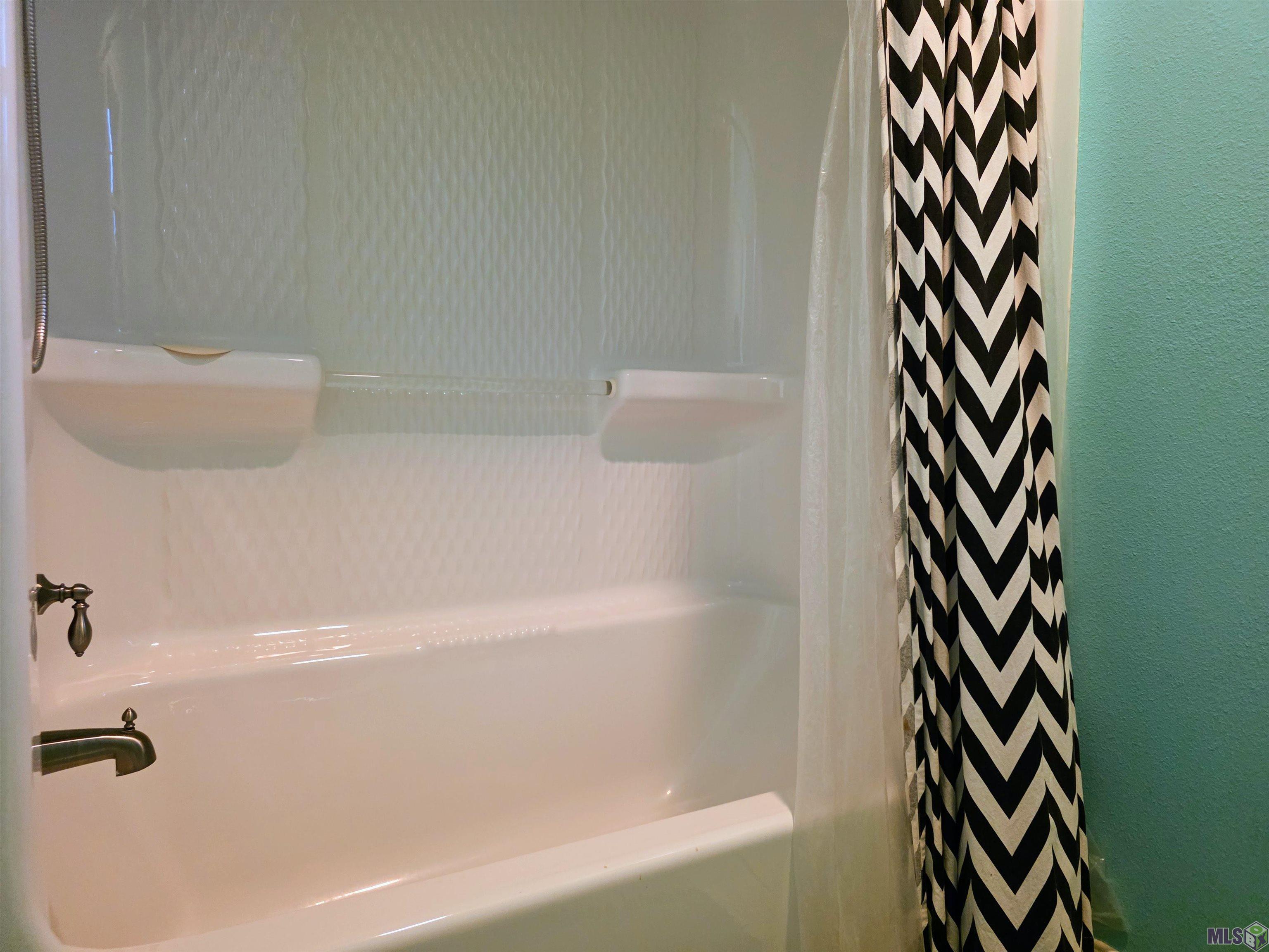 210 Plantation Drive Cut Off, LA 70345 - Photo 26 of 37