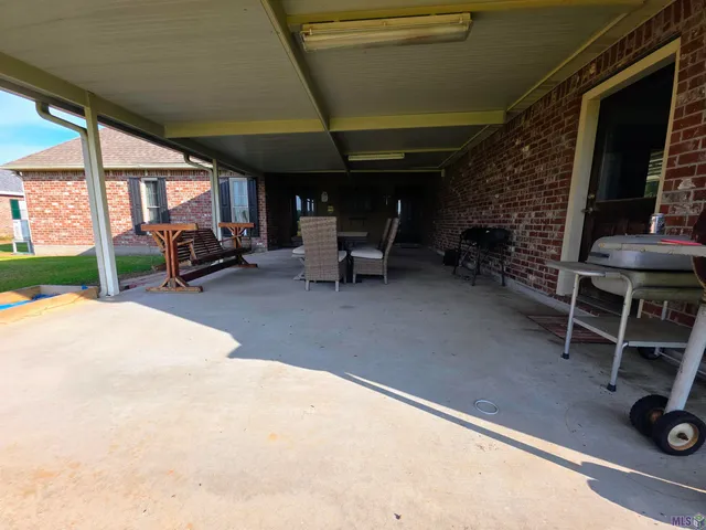 $299,000 | 210 Plantation Drive, Cut Off, LA 70345