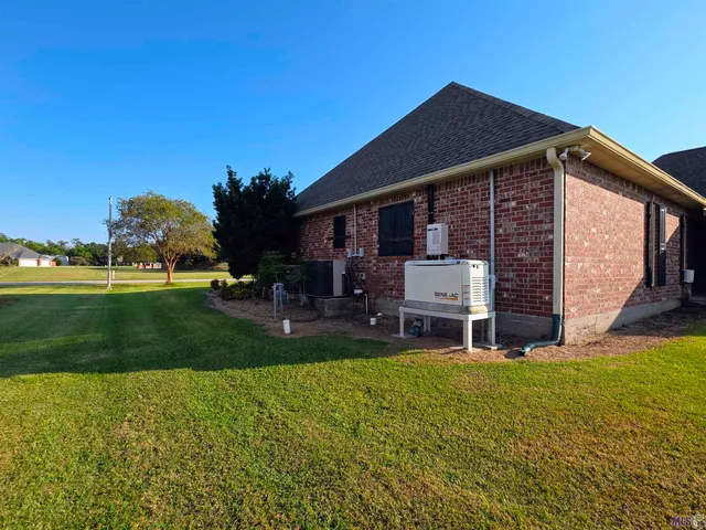 $299,000 | 210 Plantation Drive, Cut Off, LA 70345