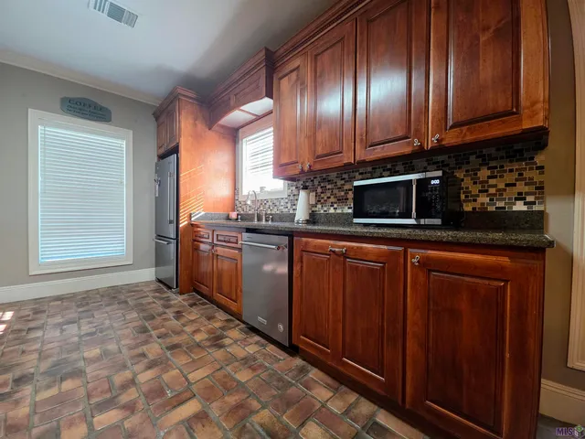 $299,000 | 210 Plantation Drive, Cut Off, LA 70345