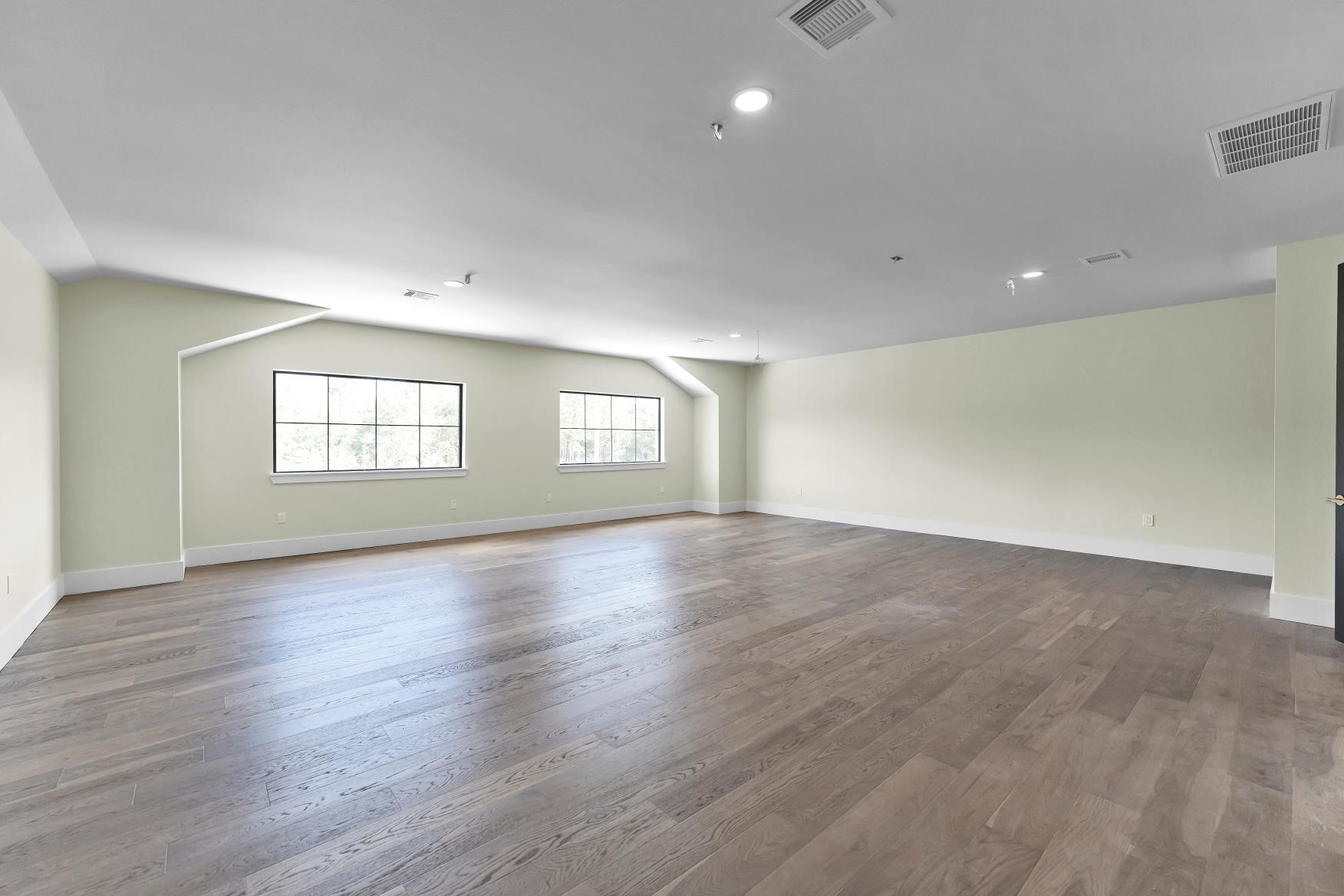 23701 Birch Grove Road Montgomery, TX 77316 - Photo 43 of 50 Expansive 750 sqft flex room offers endless possibilities, complete with a separate suite and convenient potential access from the garage.