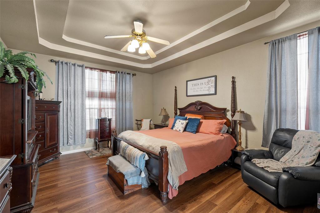 139 River Ridge Drive Waco, TX 76705 - Photo 16 of 35 Primary Downstairs