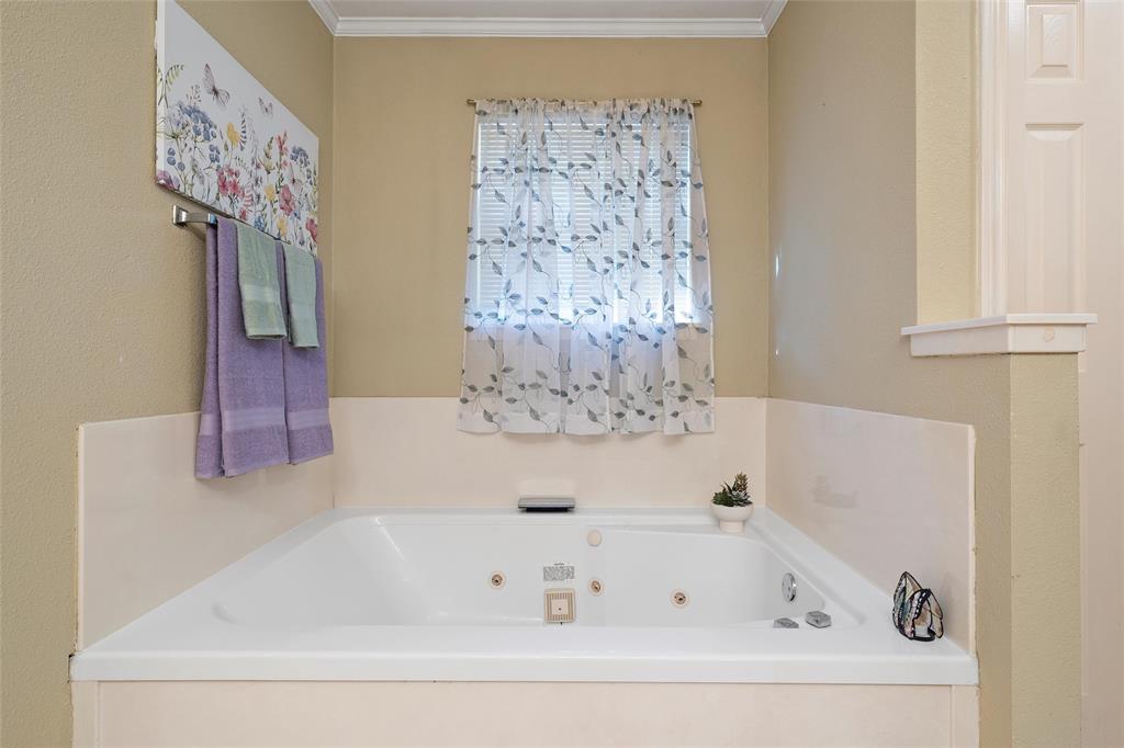 139 River Ridge Drive Waco, TX 76705 - Photo 23 of 35 2nd Primary Upstairs