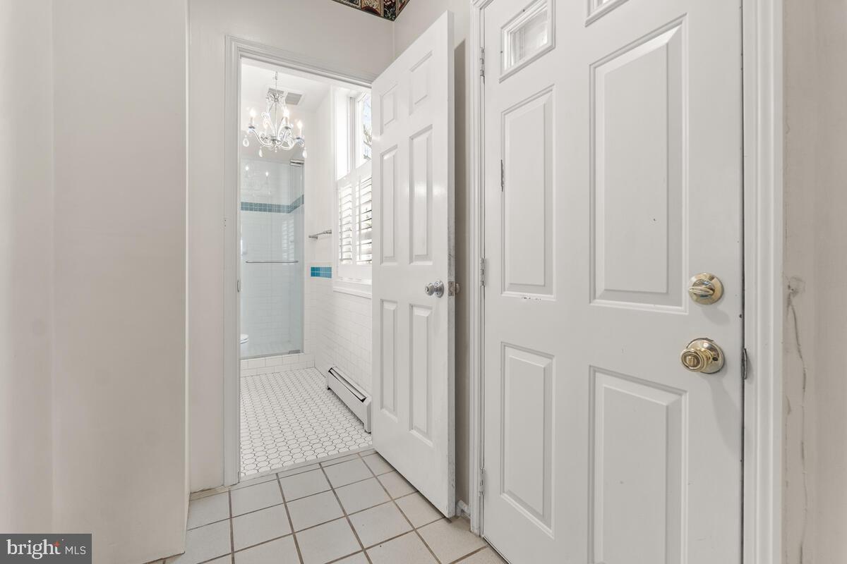 14409 Old Frederick Road Rocky Ridge, MD 21778 - Photo 31 of 82 Main level Full Bath