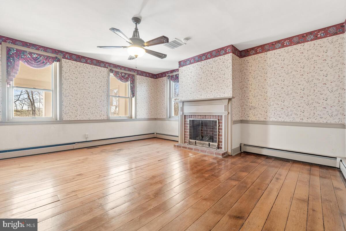 14409 Old Frederick Road Rocky Ridge, MD 21778 - Photo 33 of 82 Dining room w/Gas Fireplace