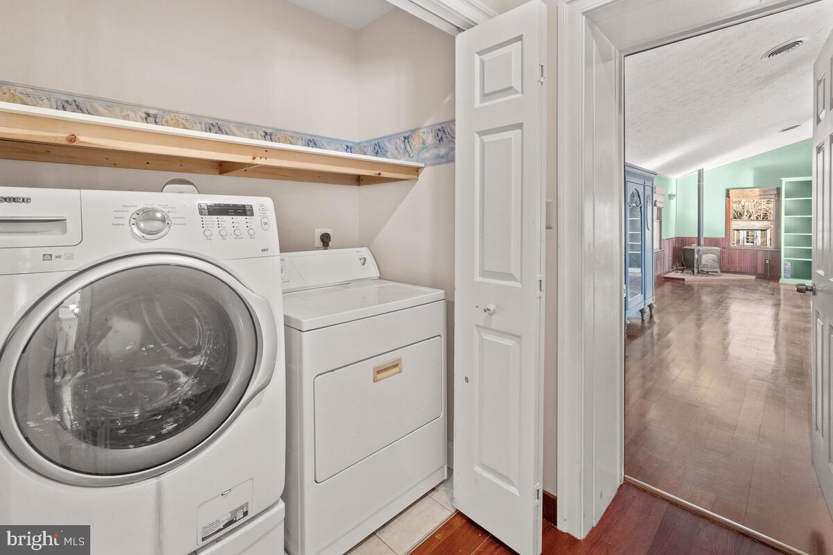 14409 Old Frederick Road Rocky Ridge, MD 21778 - Photo 51 of 82 Laundry - Upper Level