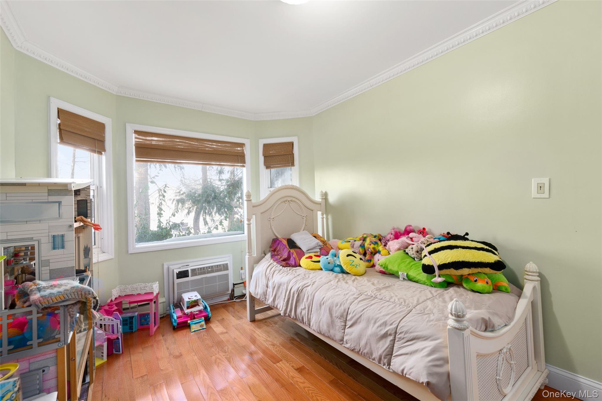 70 Longfellow Road Great Neck, NY 11023 - Photo 12 of 12
