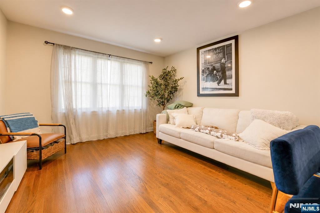 210 Hackensack Street, Unit B Wood-Ridge, NJ 07075 - Photo 7 of 8